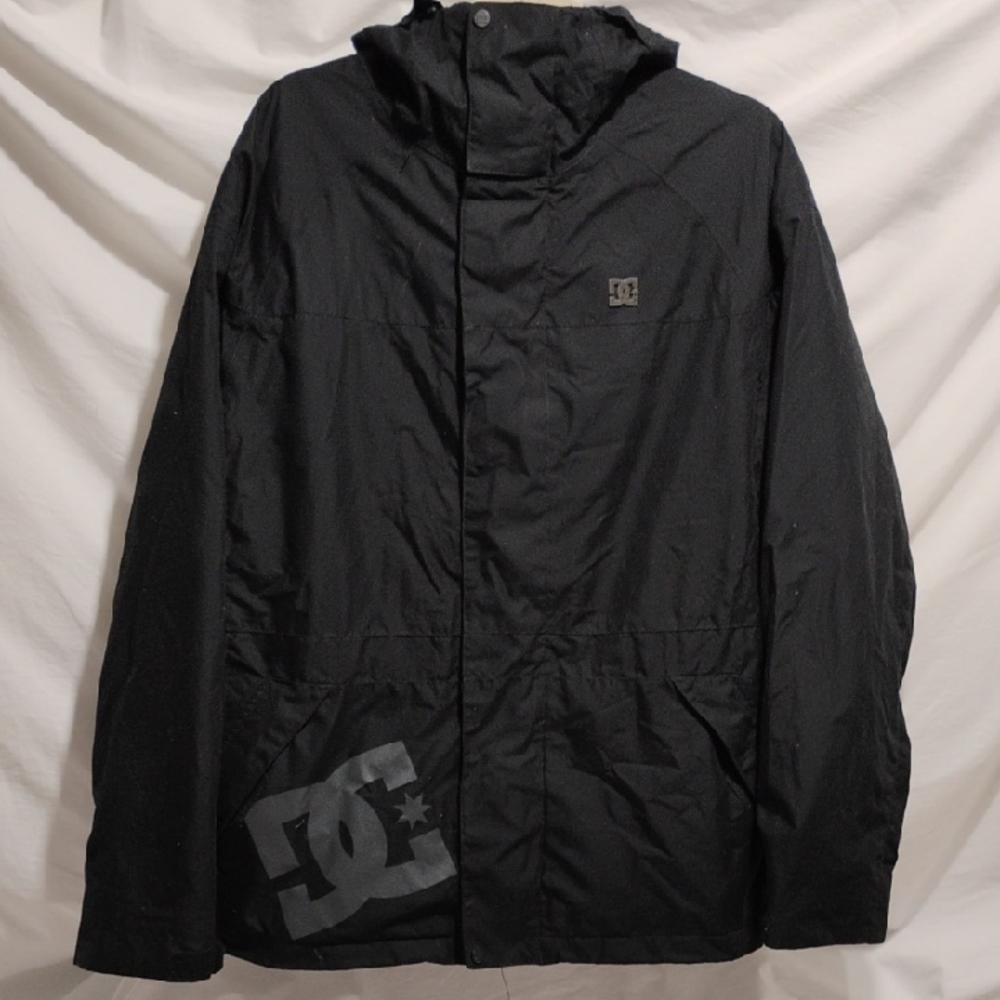 (D-2) DC Black Windbreaker Snow Boarding Vtg Jacket Weather-Resistant